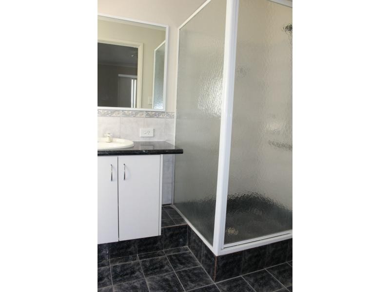 27 Kerkeri Heights, Lakelands WA 6180