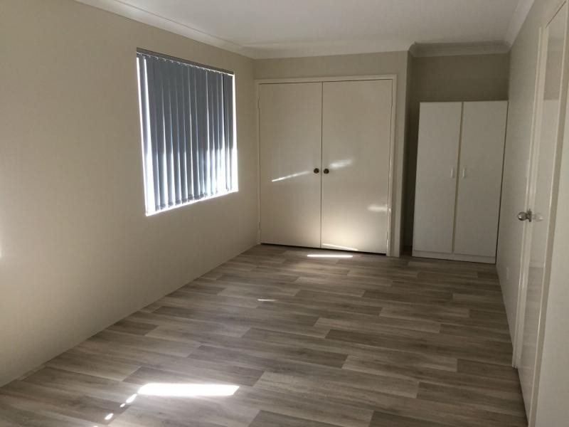 27 Kerkeri Heights, Lakelands WA 6180