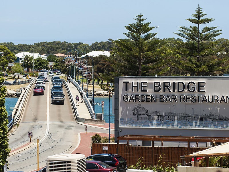 Unit 4/1 Barracks Lane, Mandurah WA 6210