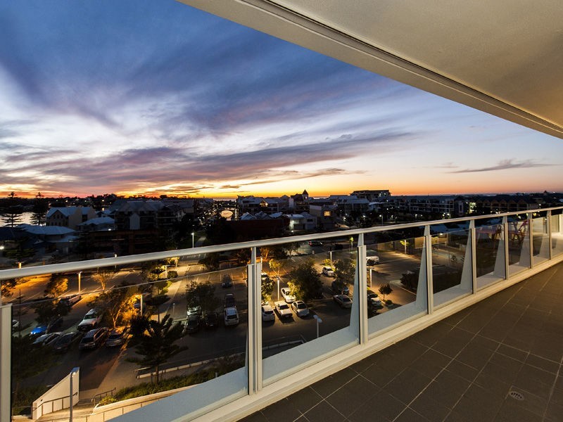Unit 603/1 Marco Polo Drive, Mandurah WA 6210