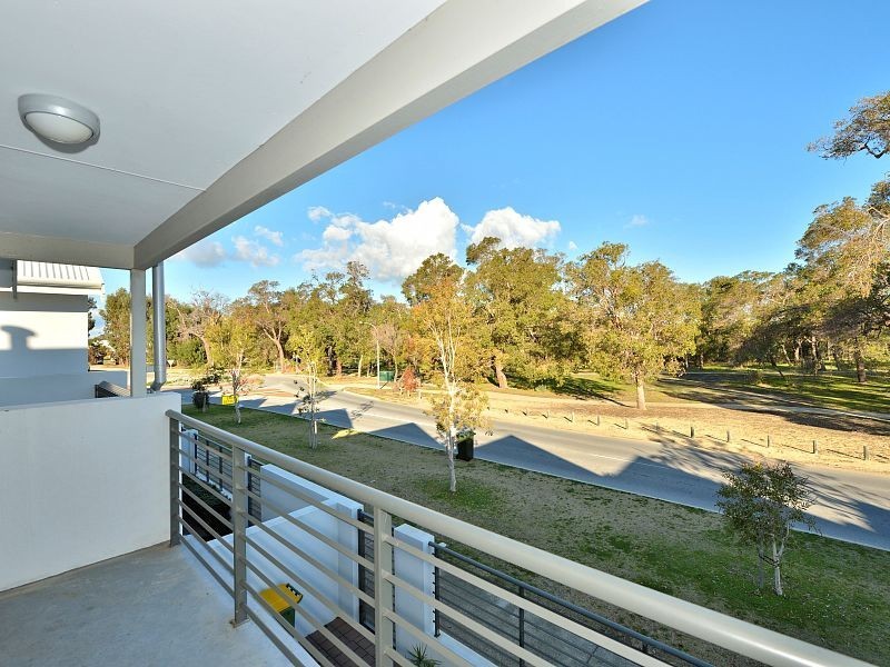 8/5 Bower Drive, Erskine WA 6210