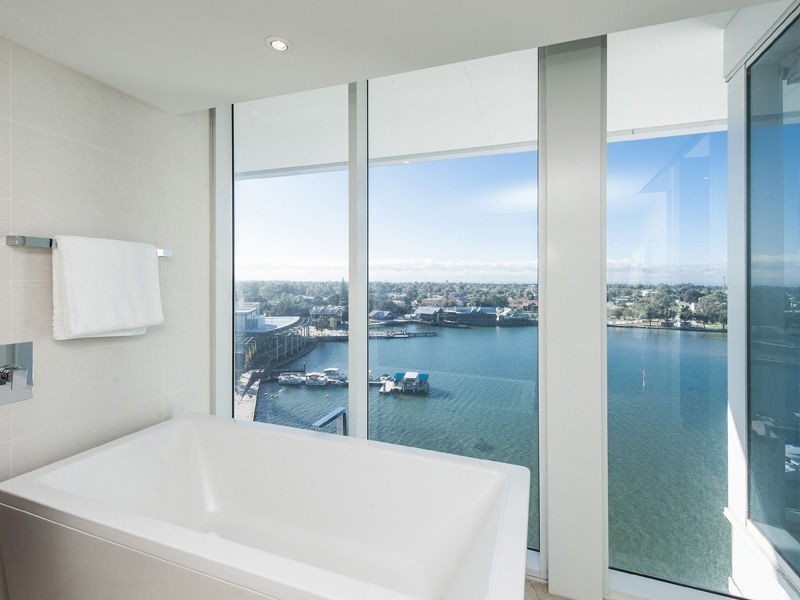 Unit 706/1 Marco Polo Drive, Mandurah WA 6210