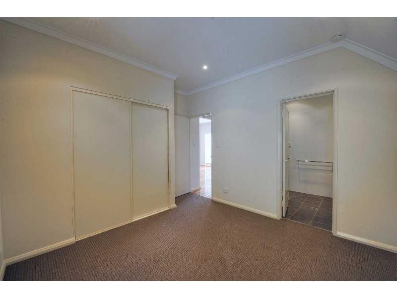 Unit 4/10 Galileo Loop, Mandurah WA 6210