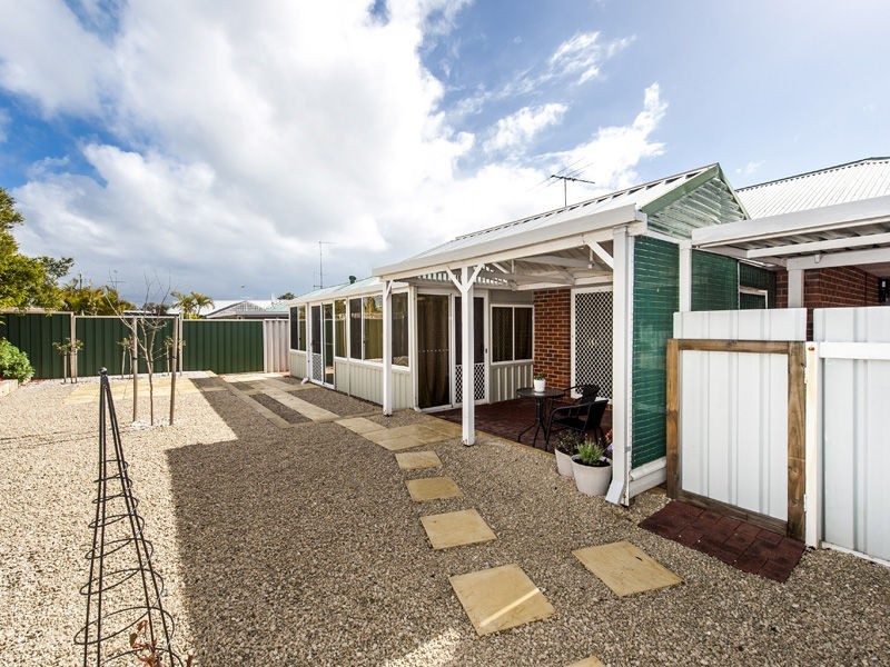 Unit 2/3 Morfitt Street, Mandurah WA 6210