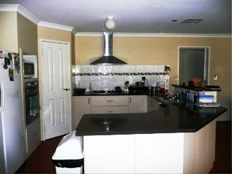 1 Fireglow Vista, Erskine WA 6210