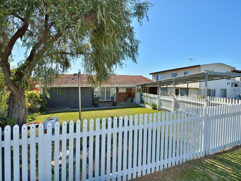 1/34 Janis Street, Halls Head WA 6210