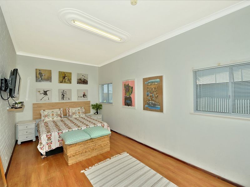 1/34 Janis Street, Halls Head WA 6210