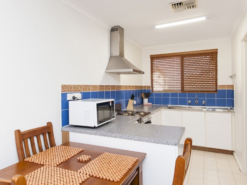 12/35b Halls Head Parade, Halls Head WA 6210