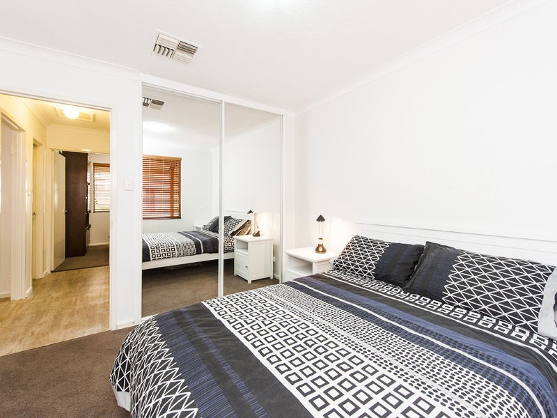 12/35b Halls Head Parade, Halls Head WA 6210