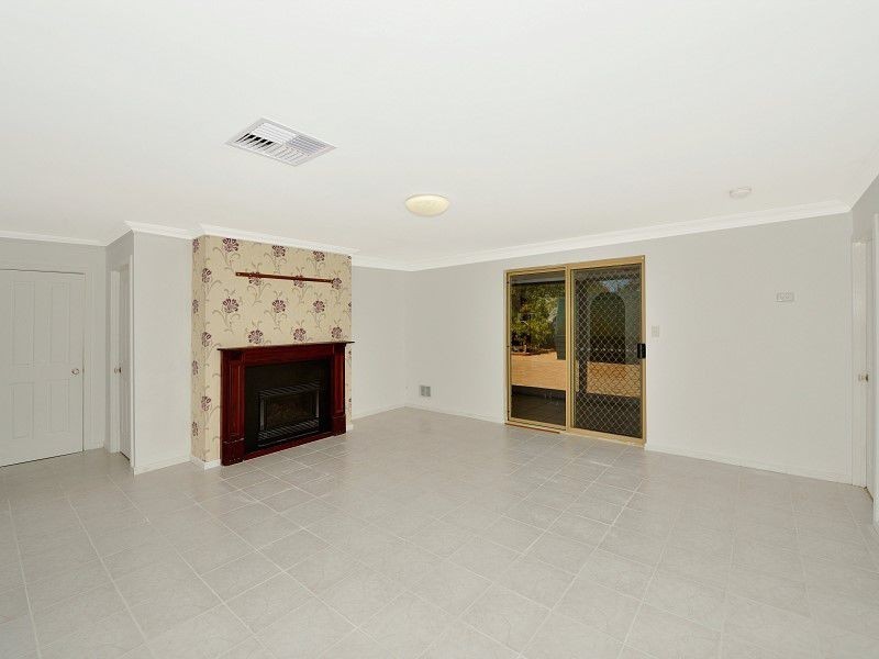 9 Macquarie Drive, Placid Waters, Coodanup WA 6210