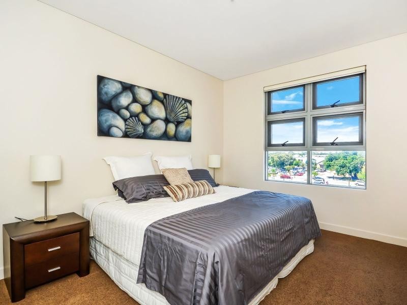 11/1 Barracks Lane, Mandurah WA 6210