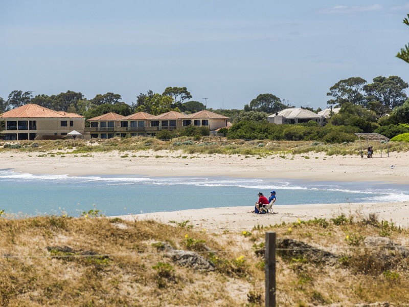 Unit 1/33 Breakwater Parade, Mandurah WA 6210