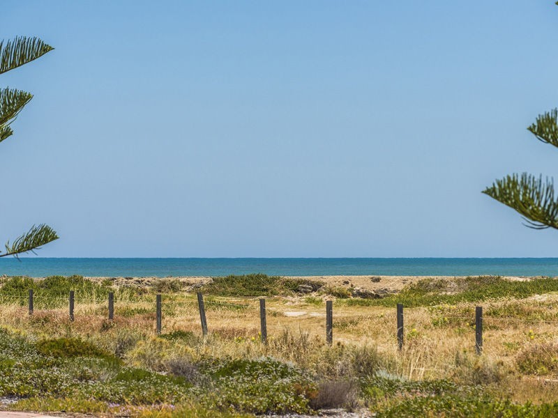 Unit 1/33 Breakwater Parade, Mandurah WA 6210