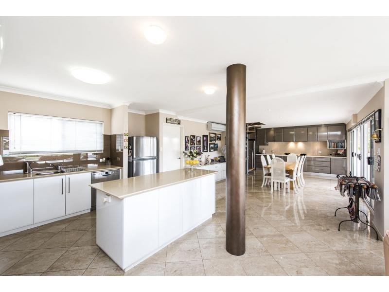 5 Barry Street, Mandurah WA 6210