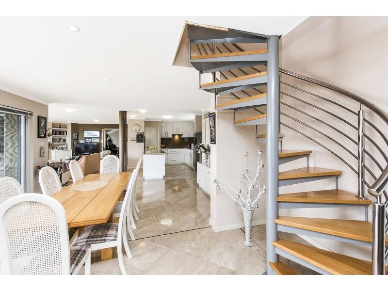 5 Barry Street, Mandurah WA 6210
