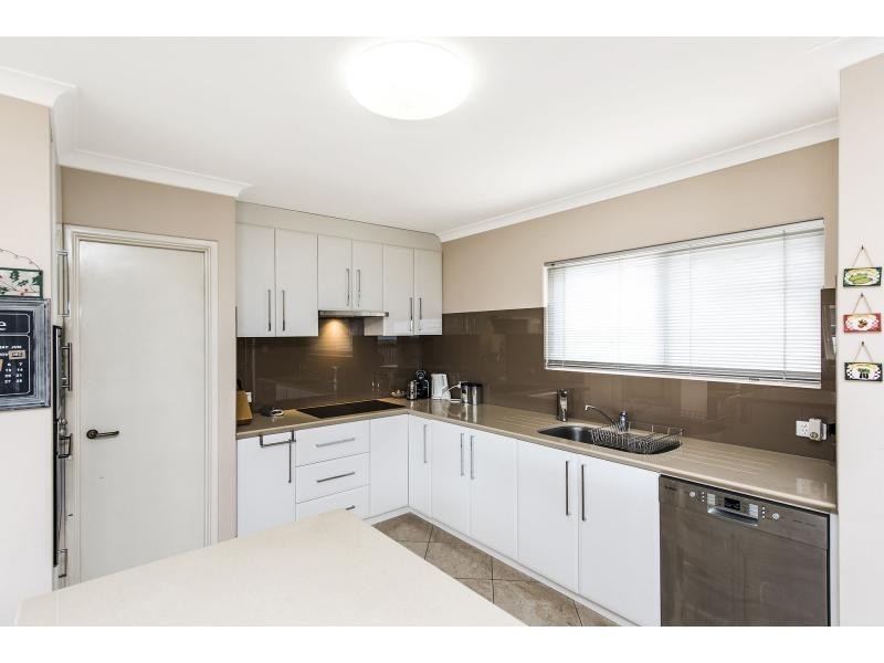 5 Barry Street, Mandurah WA 6210
