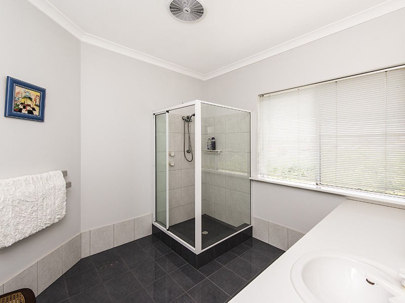 5 Barry Street, Mandurah WA 6210