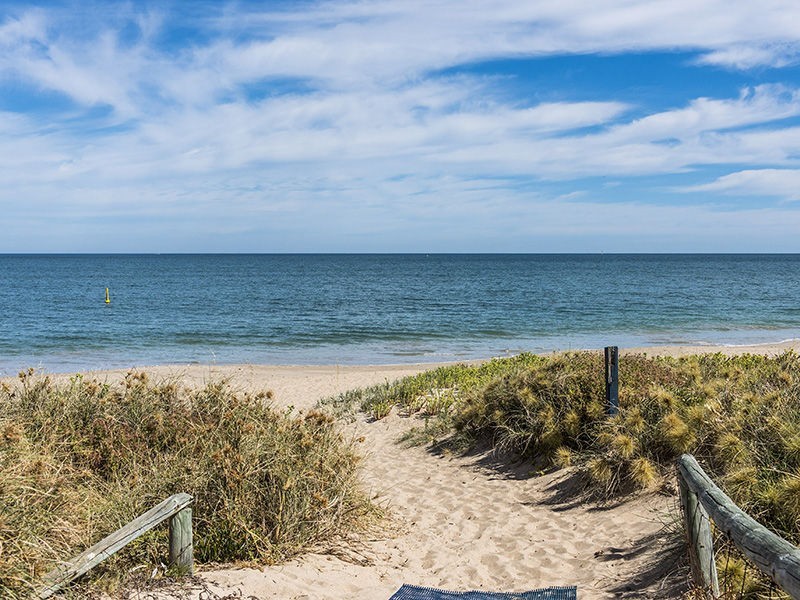5 Barry Street, Mandurah WA 6210