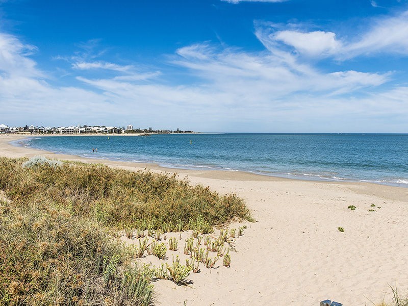 5 Barry Street, Mandurah WA 6210