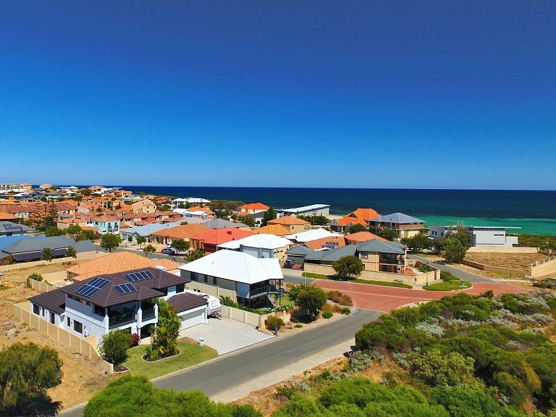 20 Beachview Court, Wannanup WA 6210
