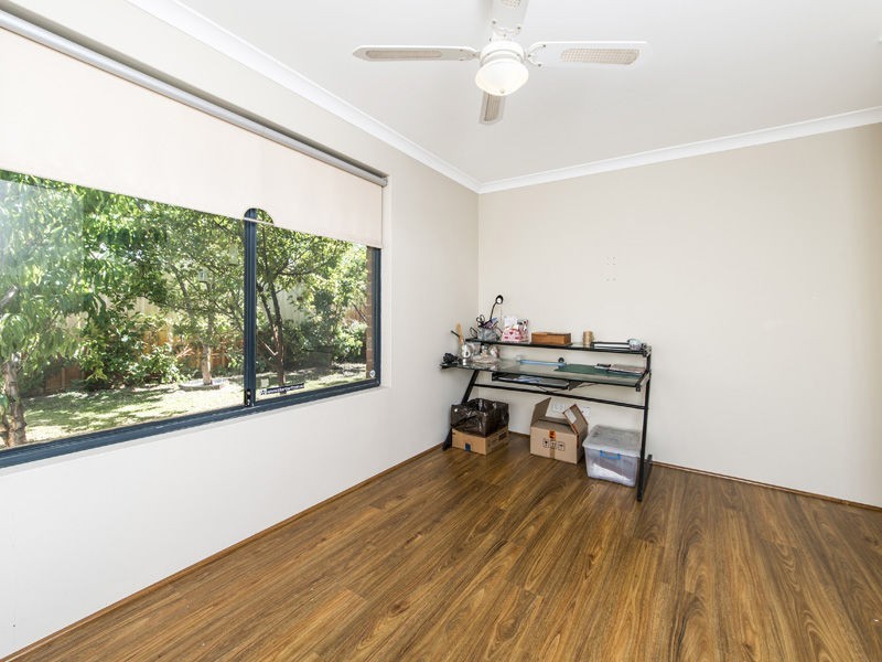 63 Templetonia Promenade, Halls Head WA 6210