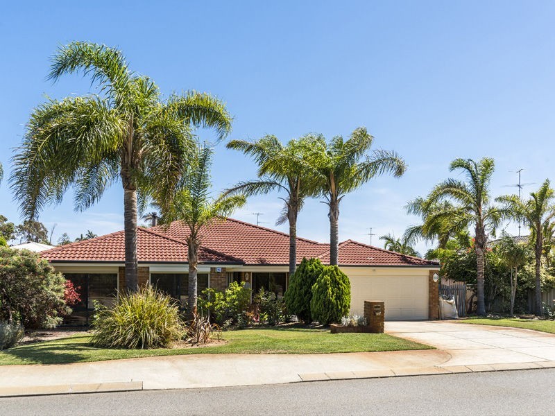 63 Templetonia Promenade, Halls Head WA 6210