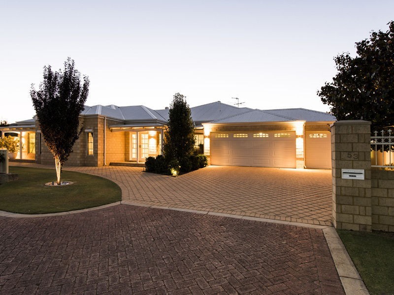 53 Ballard Meander, Lakelands WA 6180