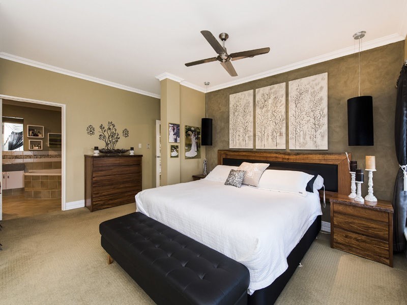 53 Ballard Meander, Lakelands WA 6180