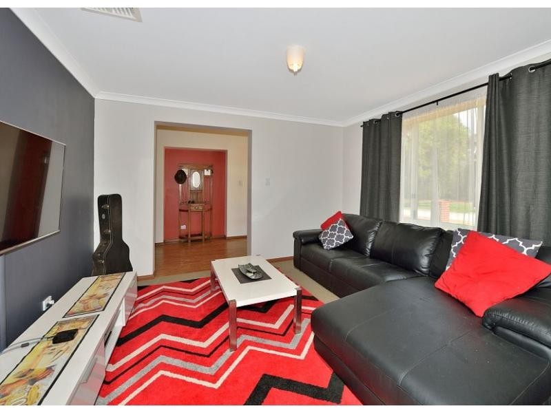 7 Moondyne Ramble, Ravenswood WA 6208