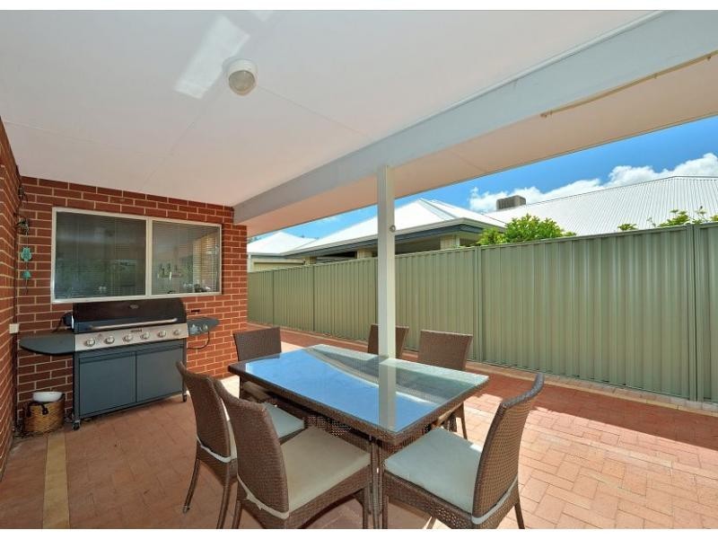 7 Moondyne Ramble, Ravenswood WA 6208