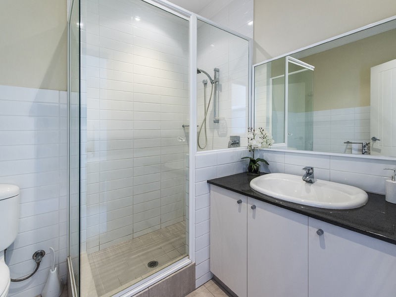 14/1 Breakwater Parade, Mandurah WA 6210