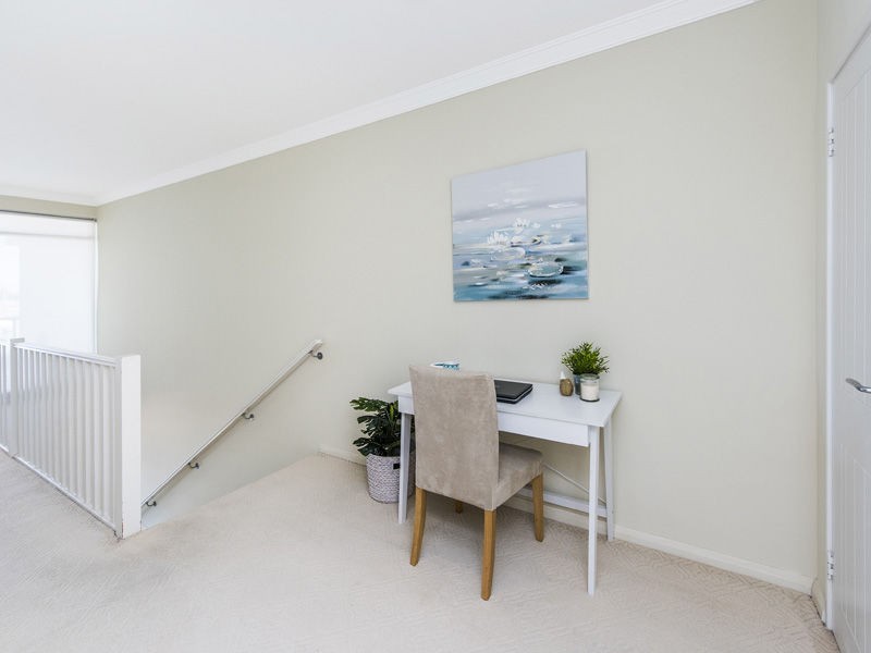 14/1 Breakwater Parade, Mandurah WA 6210