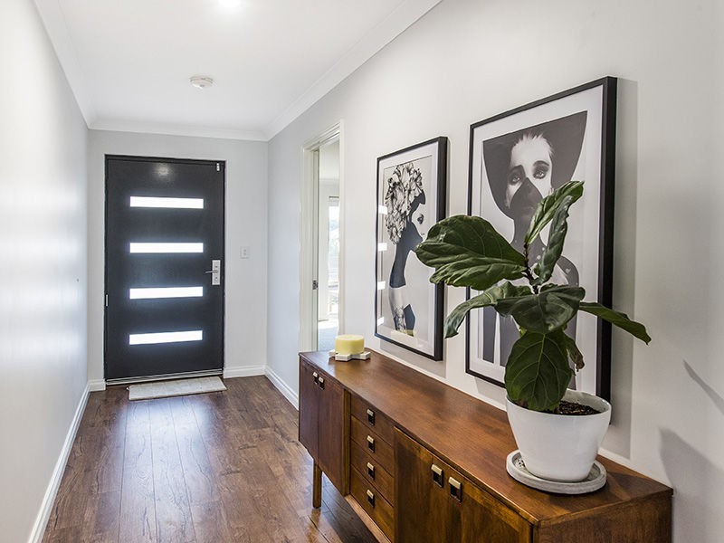 12 Bobtail Bend, Wannanup WA 6210