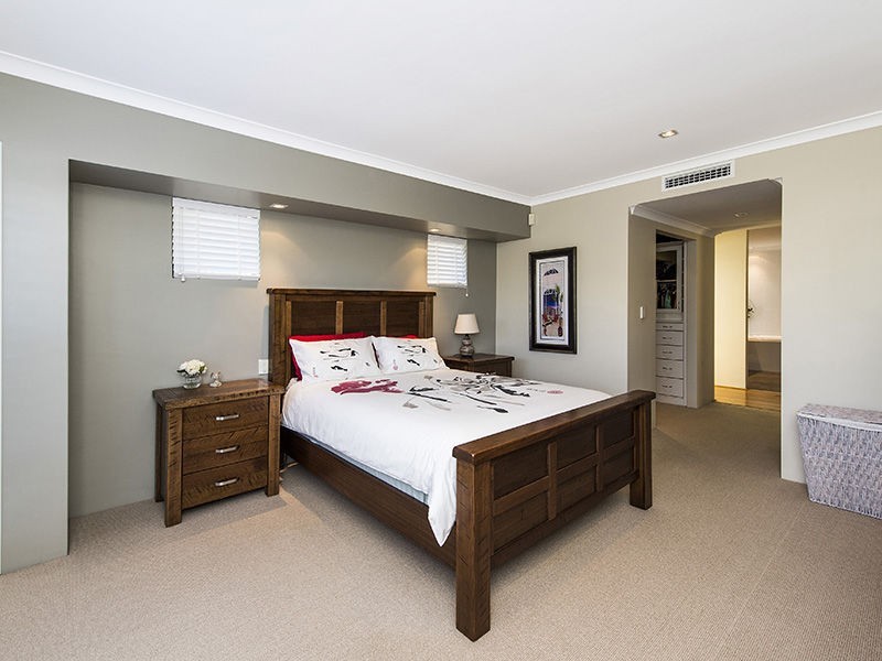 25 Conservation Loop, Erskine WA 6210