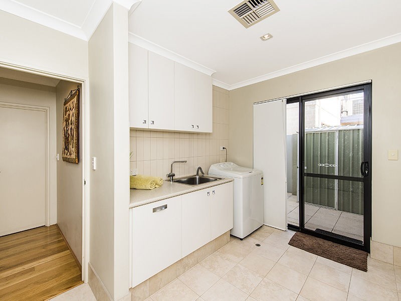 25 Conservation Loop, Erskine WA 6210