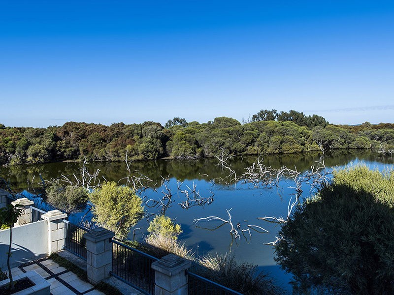 25 Conservation Loop, Erskine WA 6210