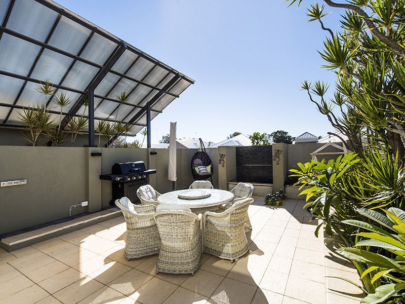 25 Conservation Loop, Erskine WA 6210