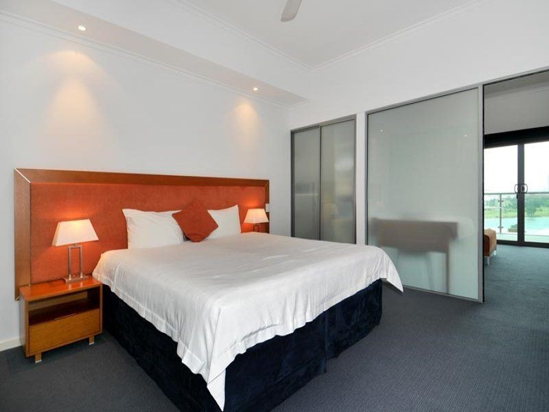 Unit 402//16 Dolphin Drive, Seashells Resort, Mandurah WA 6210