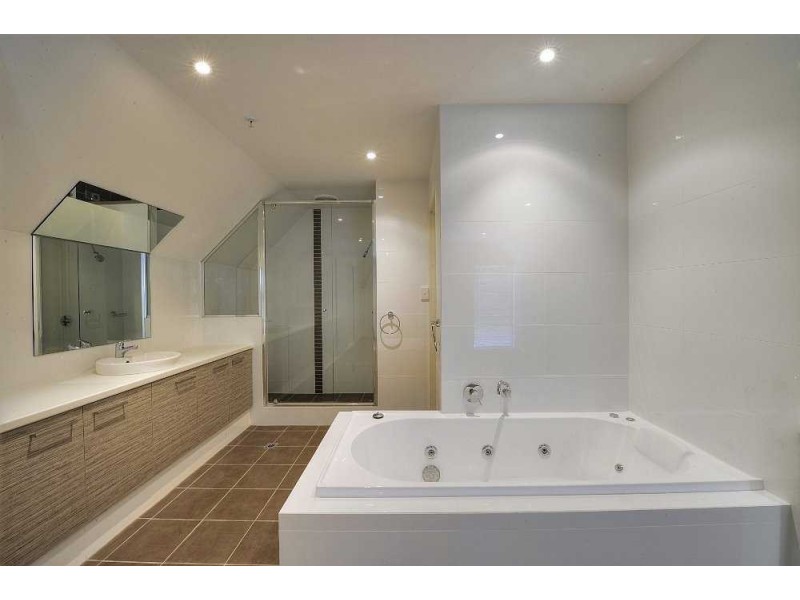 4/10 Galileo Loop, Mandurah WA 6210