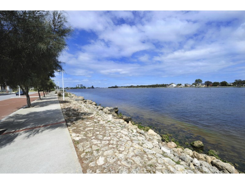 4/10 Galileo Loop, Mandurah WA 6210