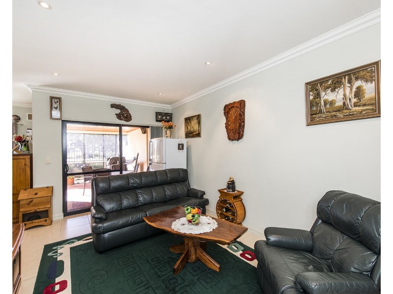 4/21 Pebblebeach Boulevard, Meadow Springs WA 6210