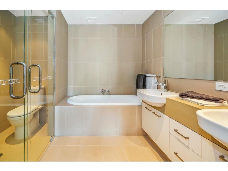 8/1 Barracks Lane, Mandurah WA 6210