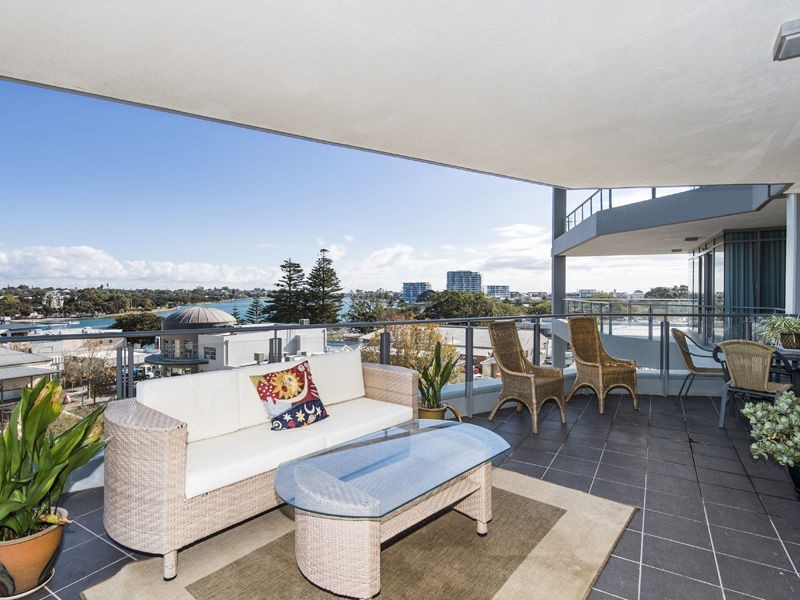 12/1 Barracks Lane, Mandurah WA 6210