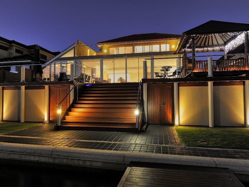 19 Picaroon Place, Halls Head WA 6210