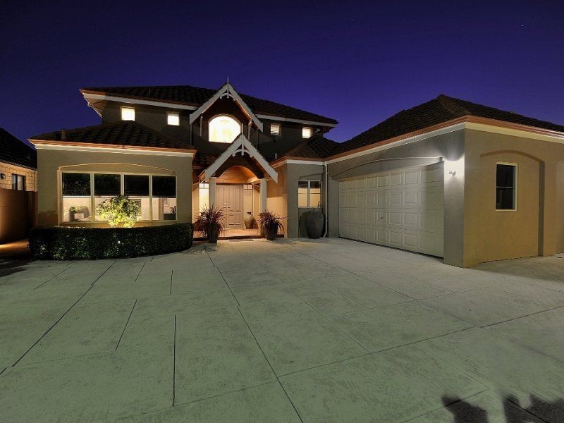 19 Picaroon Place, Halls Head WA 6210