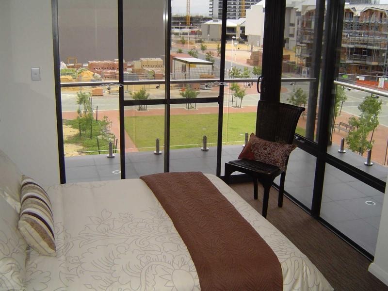 4/18 Cannaregio Square, Nautica Apartments, Mandurah WA 6210