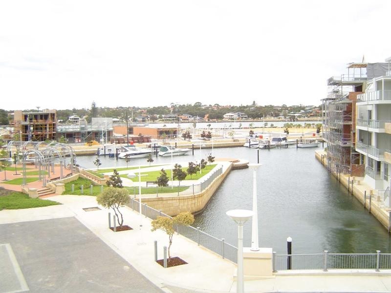 2/18 Cannaregio Square, Nautica Apartments, Mandurah WA 6210