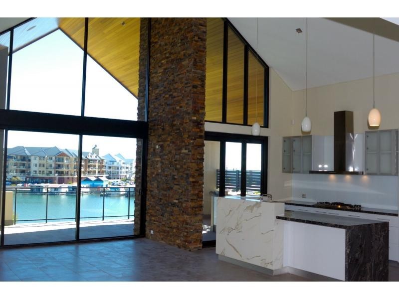 4/48 Ormsby Terrace, Mandurah WA 6210