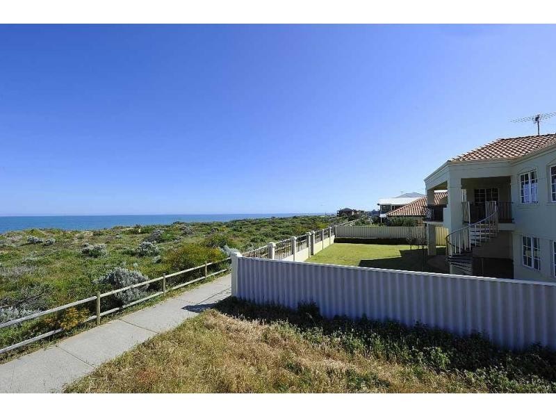 62 Ronsard Drive, San Remo WA 6210