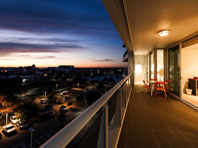 603/1 Marco Polo Dr, Mandurah WA 6210